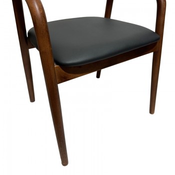 Πολυθρόνα Hogie pakoworld rubberwood σε καφέ απόχρωση με μαύρο pu μαξιλάρι 61x60x76εκ